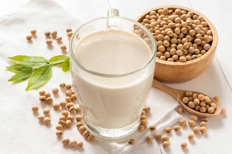 Sữa đậu nành có nên dùng khi xăm môi?