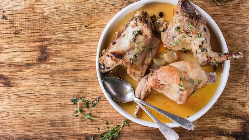 xăm môi có ăn được thịt thỏ không 1