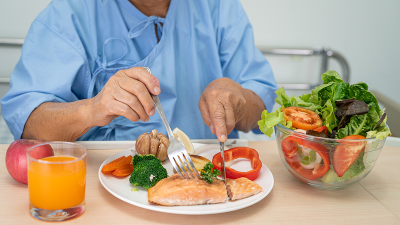 Xây dựng chế độ dinh dưỡng cho người cao tuổi 1