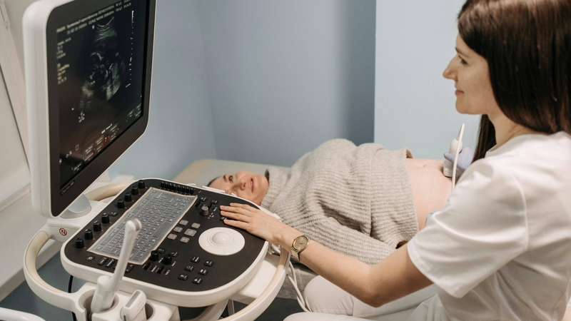 Bên cạnh AMH, phụ nữ vẫn cần siêu âm kiểm tra số lượng nang thứ cấp