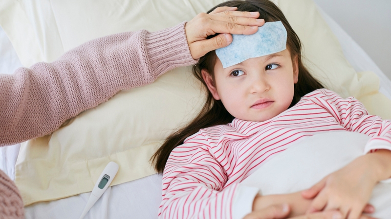Sốt chính là dấu hiệu cảnh báo nhiễm trùng