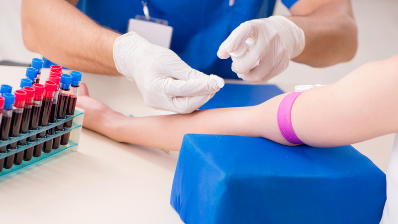 Chi phí xét nghiệm Dengue IgG có thể dao động tùy cơ sở y tế, phương pháp xét nghiệm và các dịch vụ đi kèm