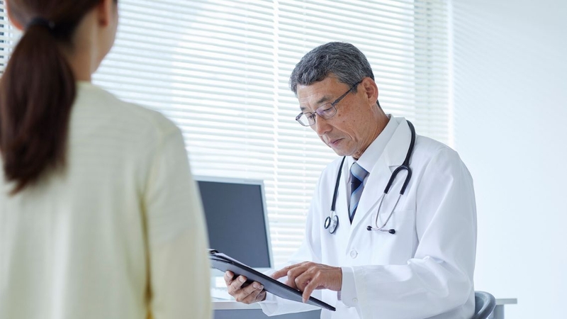 Bác sĩ chỉ định xét nghiệm máu liên quan đến lupus ban đỏ