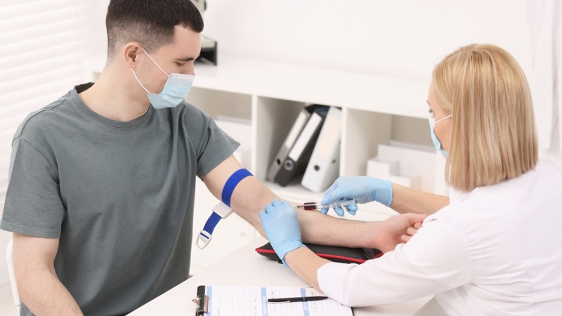 Mẫu bệnh phẩm xét nghiệm sán dải chó chủ yếu là máu tĩnh mạch
