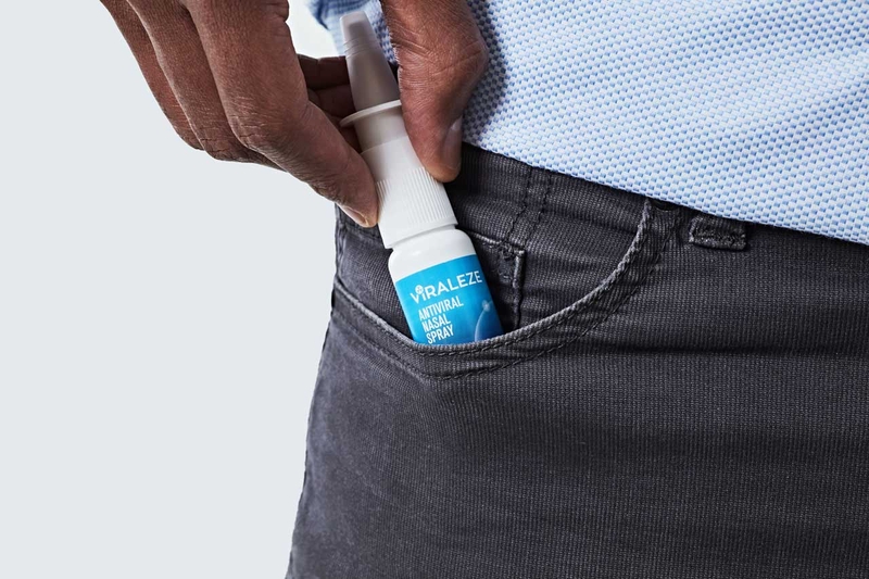 Xịt mũi kháng virus Viraleze giúp giảm phơi nhiễm với những bệnh có thể gây ra bởi virus gây bệnh đường hô hấp