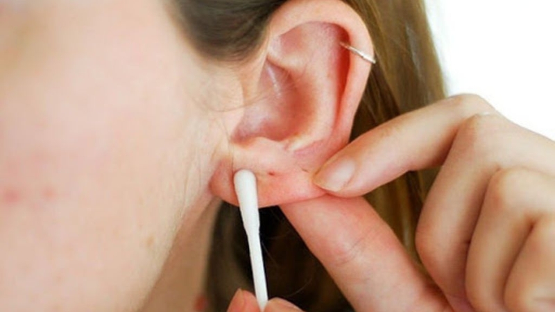 Xỏ khuyên có được tắm biển không? Chăm sóc thế nào cho phù hợp? 3