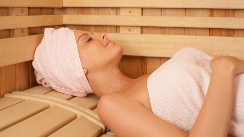 Môi trường nhiệt khô và yên tĩnh của sauna giúp cơ thể giải phóng endorphin