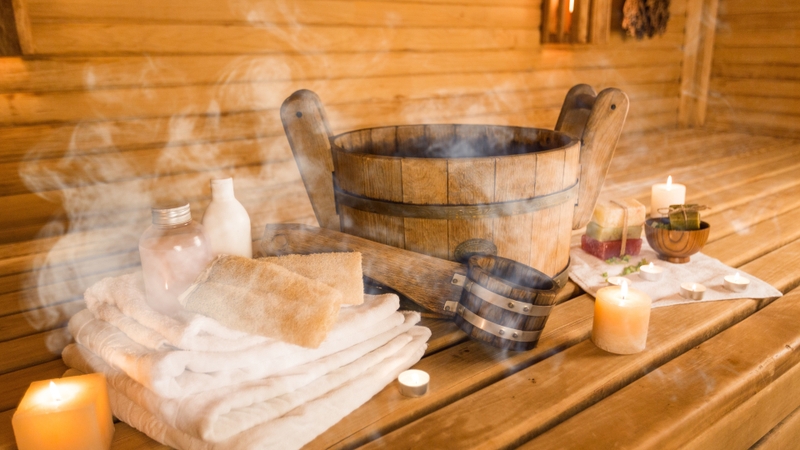 Sauna giúp làm giãn cơ, giảm căng cơ và đau nhức sau khi tập luyện thể thao