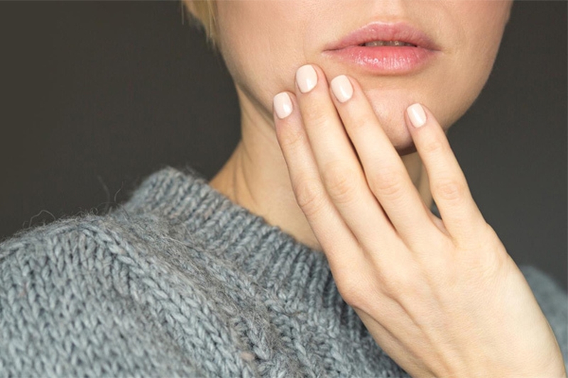 Xuất hiện mụn cám quanh miệng - nguyên nhân do đâu? 1