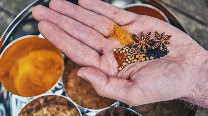 y-hoc-thay-the-la-gi-va-co-nhung-phuong-phap-chua-benh-nao 1.jpg