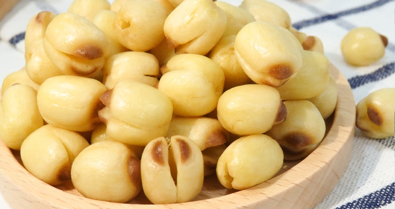 Yến chưng hạt sen có tác dụng gì đối với sức khoẻ? 2