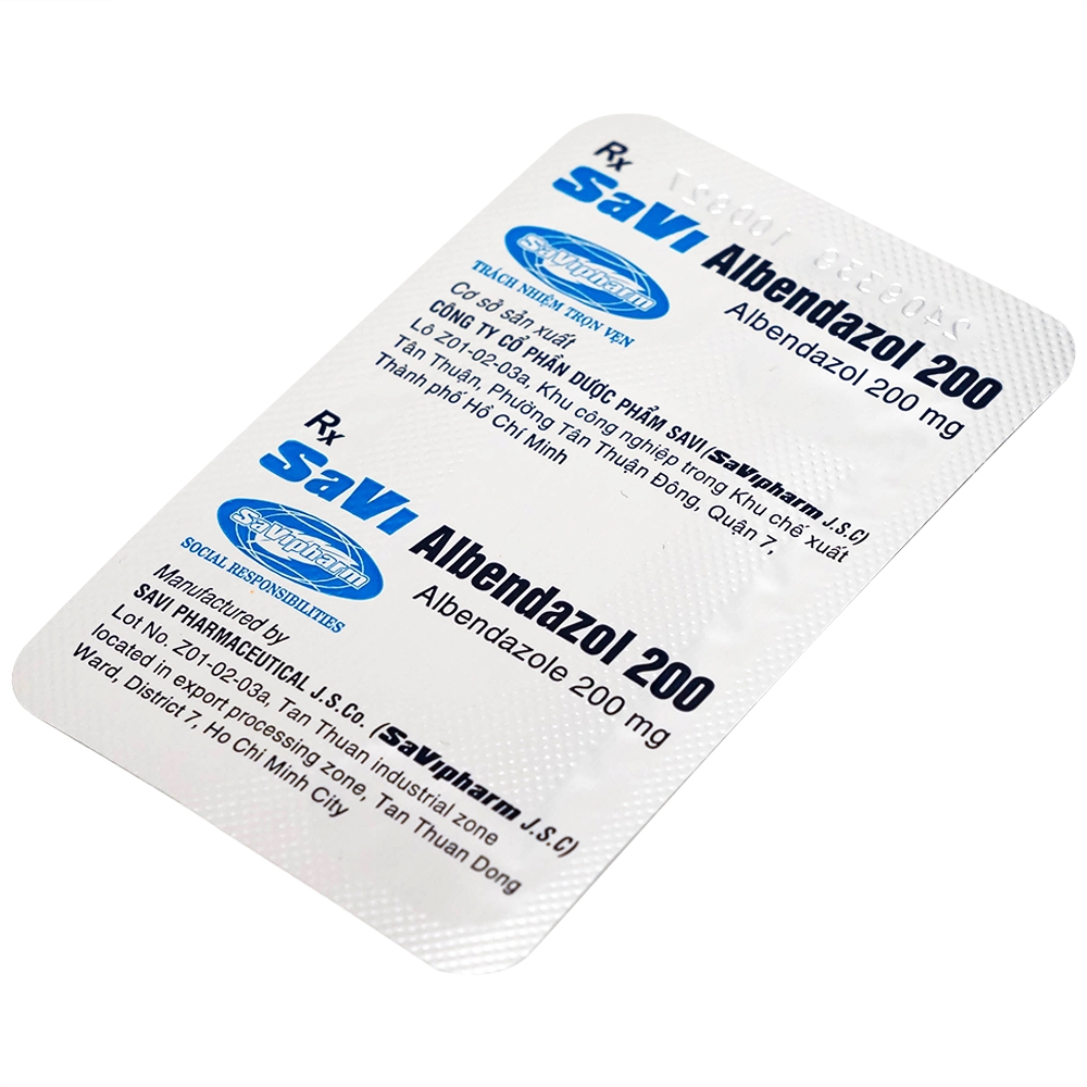 Hình ảnh Thuốc SaVi Albendazol 200 điều trị nhiễm ấu trùng sán lợn có tổn thương não (1 vỉ x 2 viên)