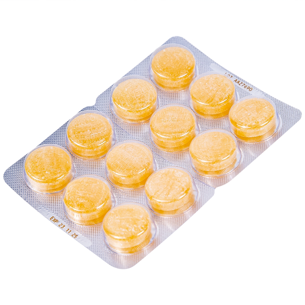 Hình ảnh Viên ngậm Strepsils Throat Irritation & Cough Reckitt Benckiser giúp làm sạch đường thở và kiểm soát ho (2 vỉ x 12 viên)