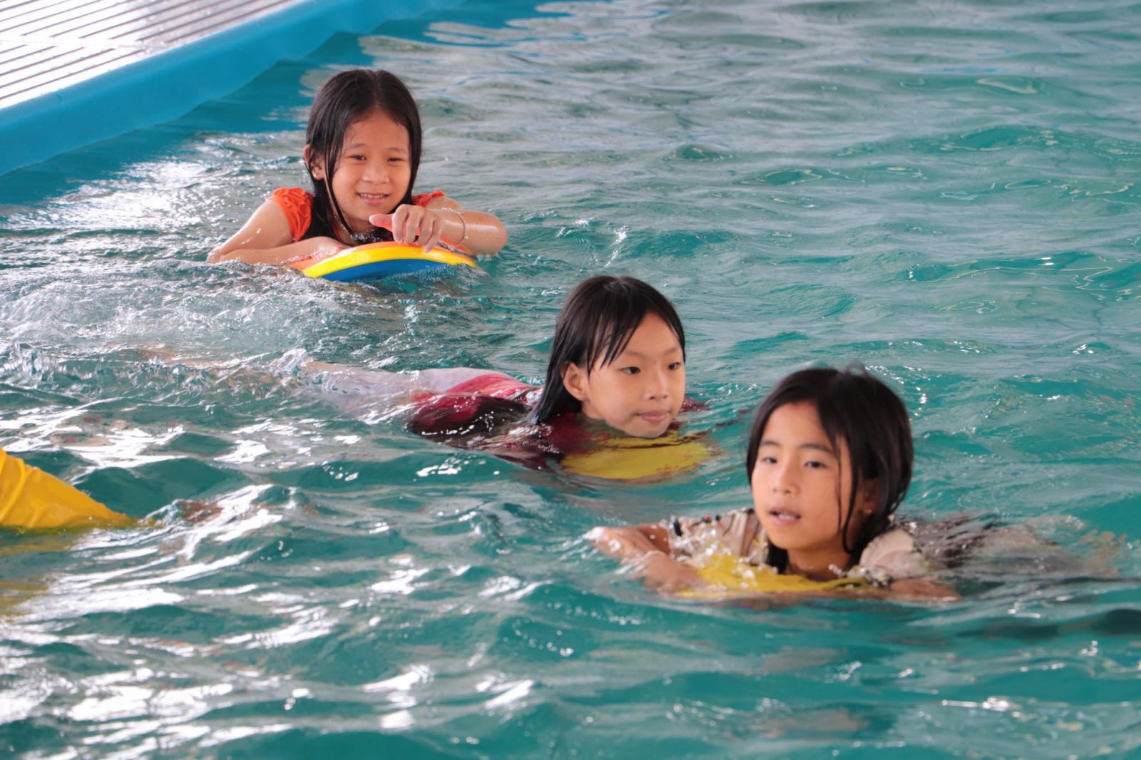 Bơi tốt cho hen suyễn như thế nào? - Nhà thuốc FPT Long Châu