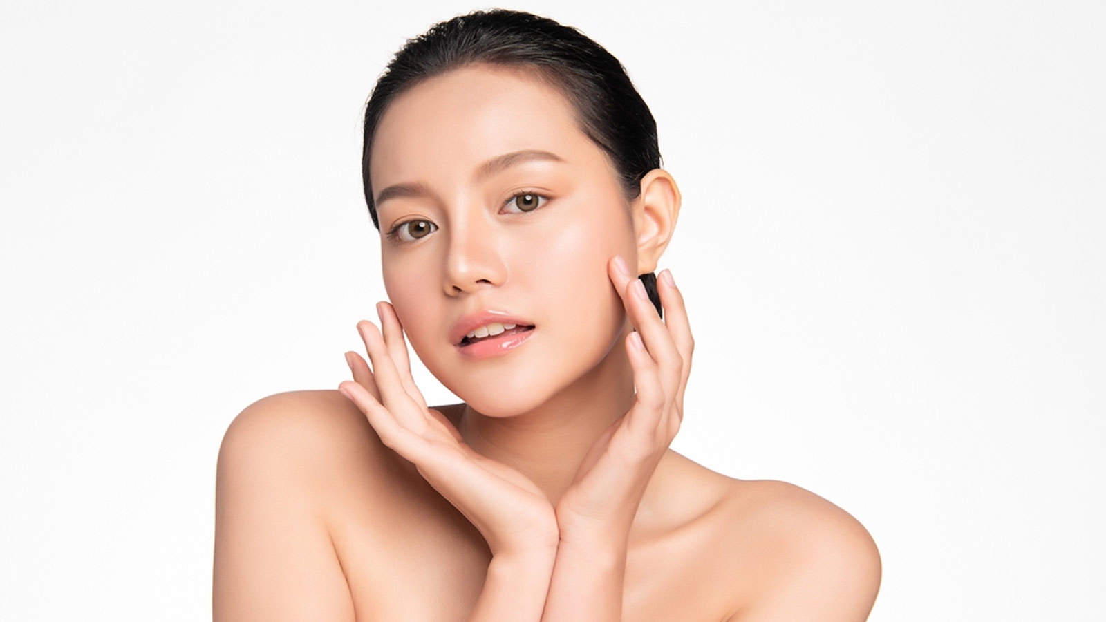 25 tuổi nên uống collagen hay vitamin E?