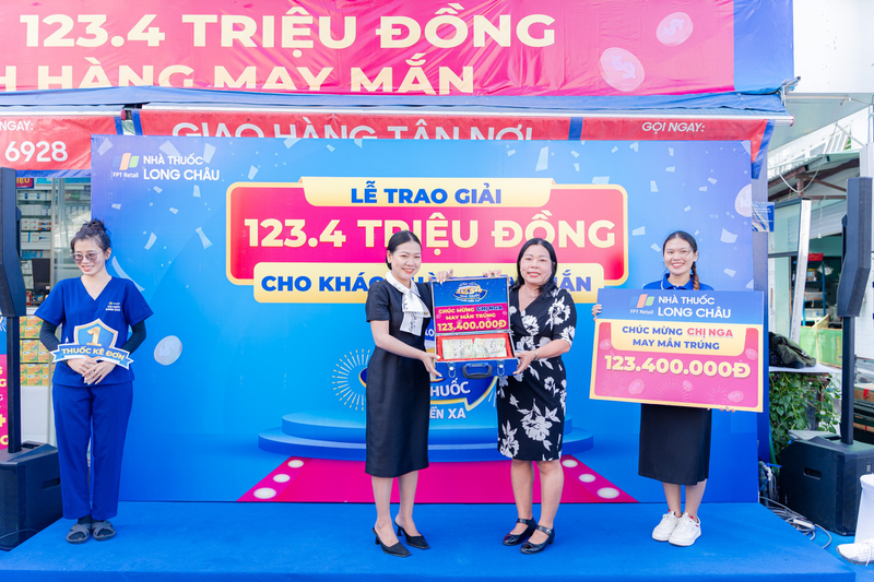 Công bố người trúng giải 123,4 triệu đồng đợt 1 - chuỗi quay số trúng thưởng của chương trình mừng cột mốc 1234 Nhà thuốc - Phủ Khắp Miền Xa