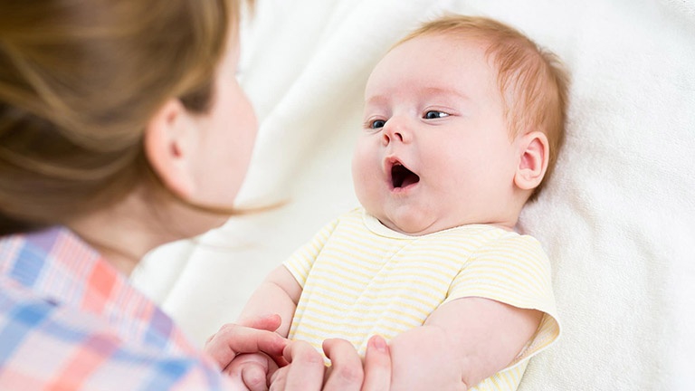 Sử dụng thuốc ho Prospan Pháp có an toàn cho bé sơ sinh mới được 1 tháng tuổi không?

