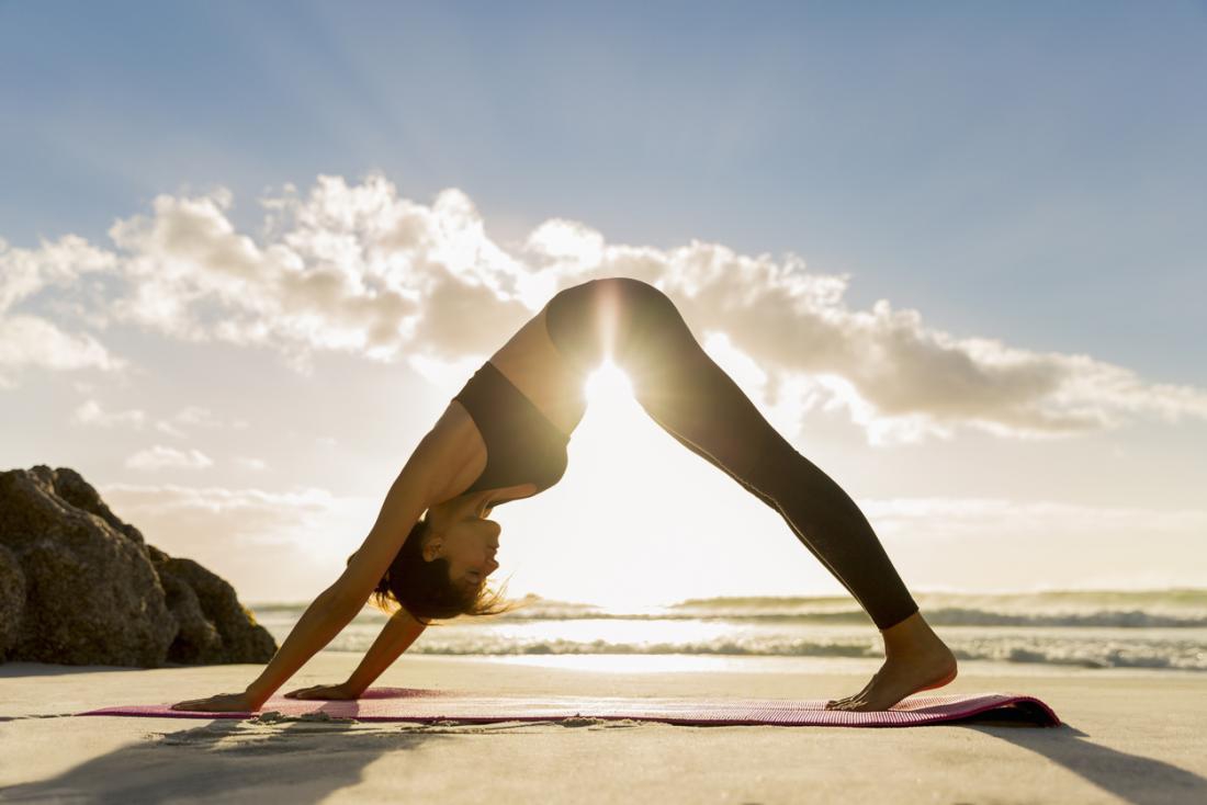 Có những bài tập yoga nào khác có thể hỗ trợ trong việc trị viêm xoang? 
