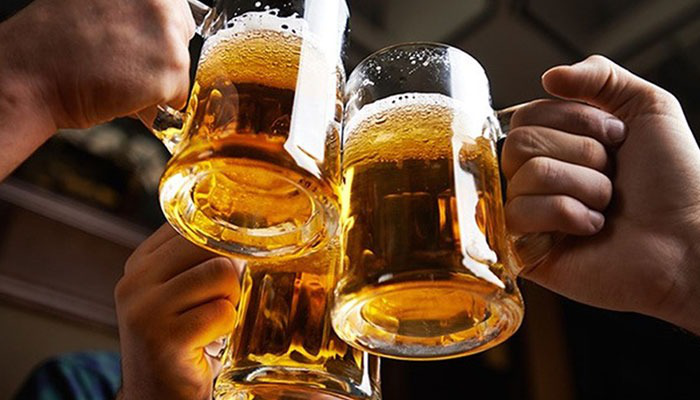 8 cách uống bia không say, bất bại trên bàn nhậu cho quý ông 4
