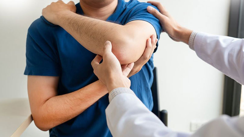 Bong gân khuỷu tay: Dấu hiệu nhận biết và hướng điều trị hiệu quả 4