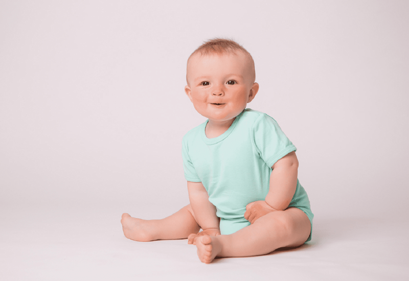 Các giai đoạn phát triển của trẻ từ sơ sinh đến 12 tháng tuổi 2