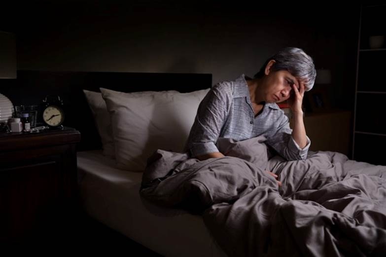 Ảnh hưởng của tình trạng mất ngủ tuổi 60 như thế nào? 1