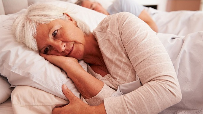 Ảnh hưởng của tình trạng mất ngủ tuổi 60 như thế nào? 2