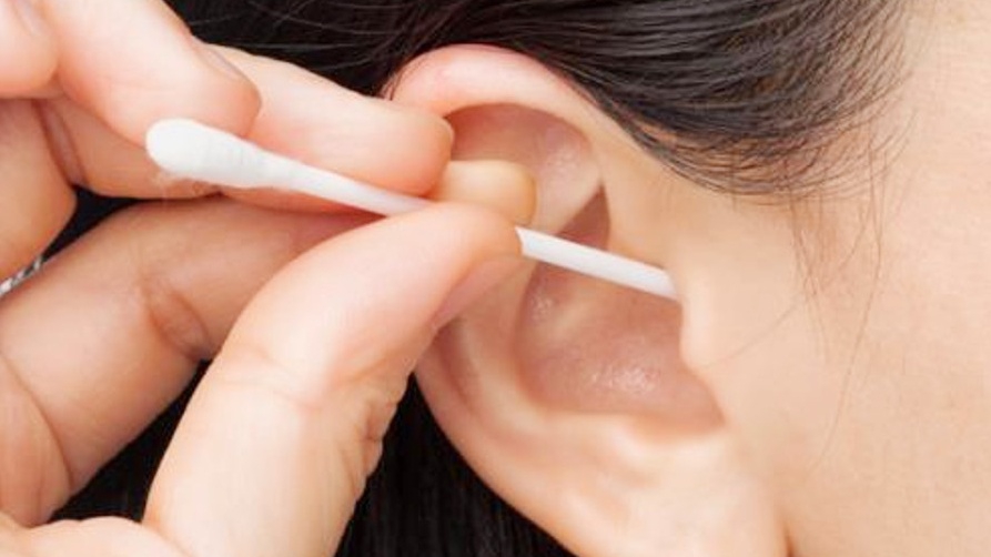 Cách chữa viêm ống tai ngoài bằng thuốc nhỏ tai?
