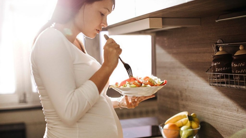 Có những biện pháp tự nhiên nào để giảm tiêu chảy khi mang bầu?
