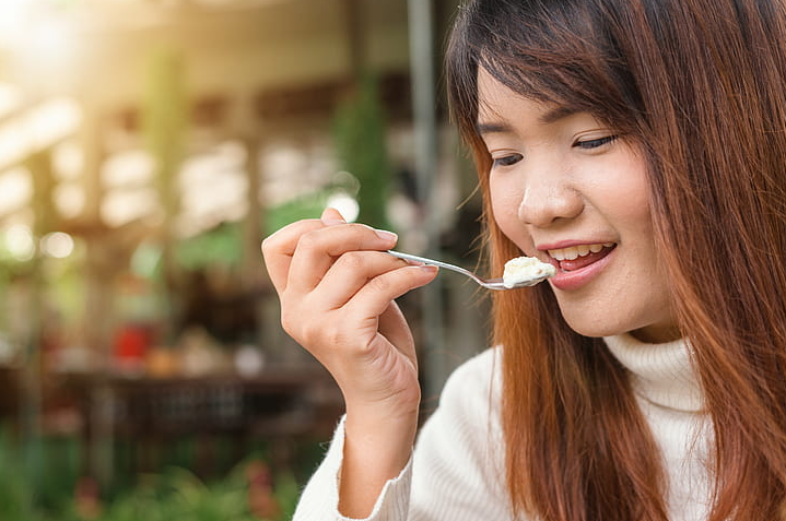Sau sinh có được ăn kem không? Những điều cần lưu ý để bảo vệ sức khỏe 5