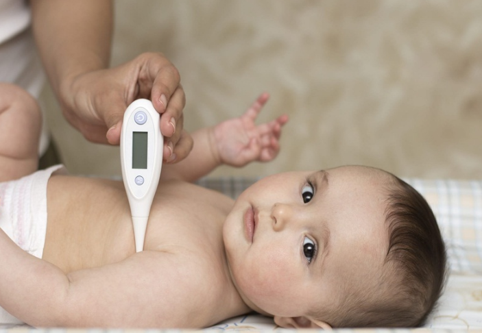Trẻ sơ sinh đi phân lỏng có phải tiêu chảy? Cách khắc phục là gì? 2