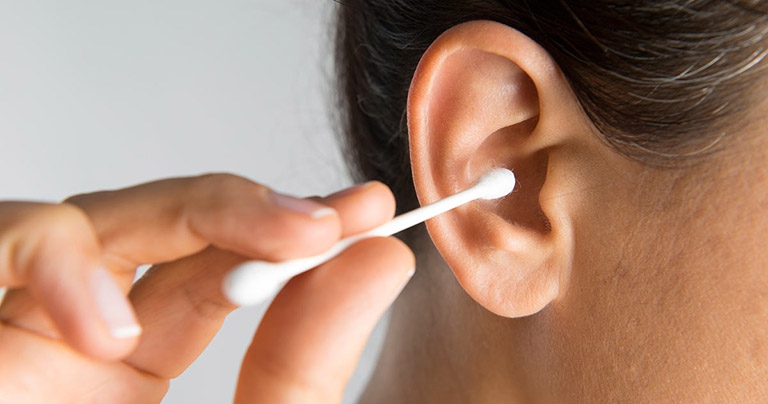Bạn đã biết cách vệ sinh tai khi bị chảy mủ hiệu quả? 4