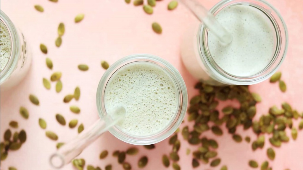Tìm hiểu về sữa hạt bí xanh hạt sen những lợi ích cho sức khỏe