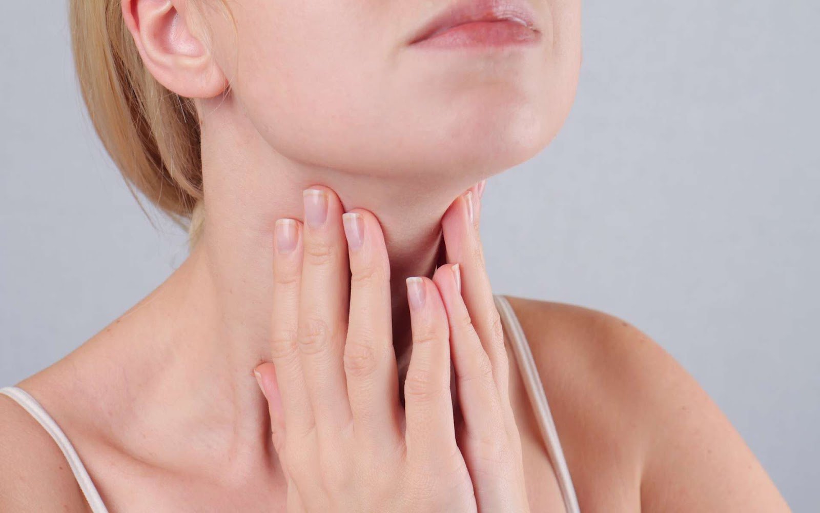 Những nguyên nhân gây ra đau họng không nói được là gì?
