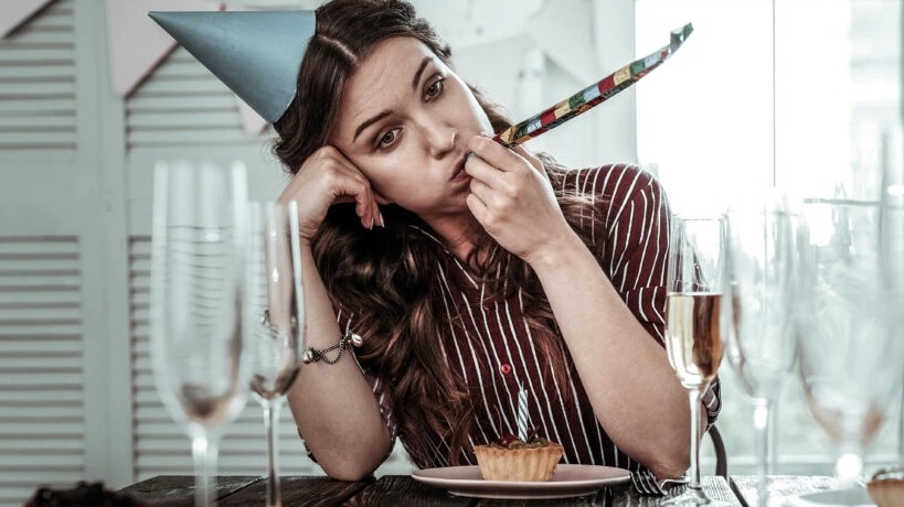 Giải mã hội chứng nỗi buồn vào ngày sinh (Birthday Depression)