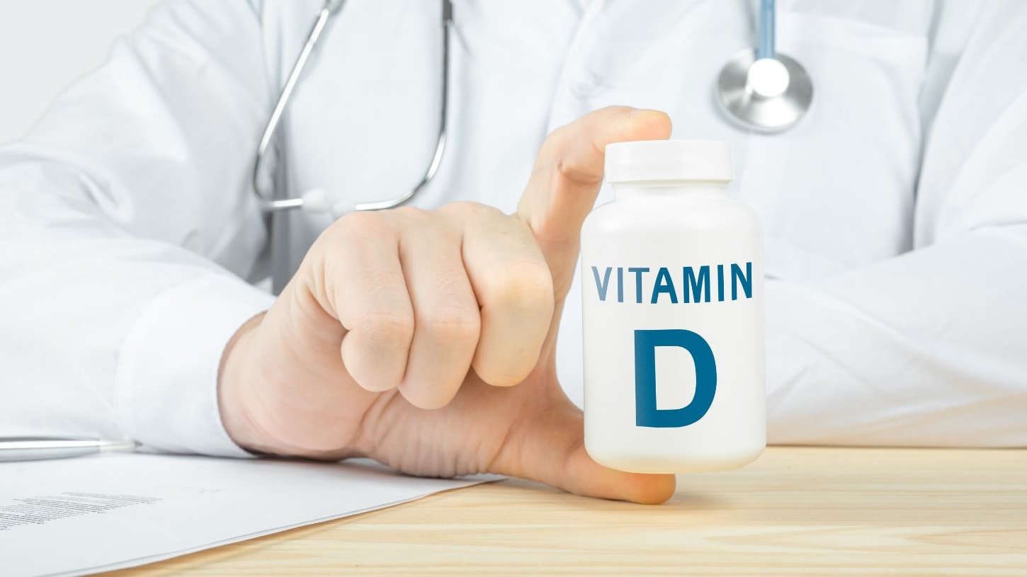 Có cần bổ sung vitamin D cho người lớn không? Cách bổ sung khoa học