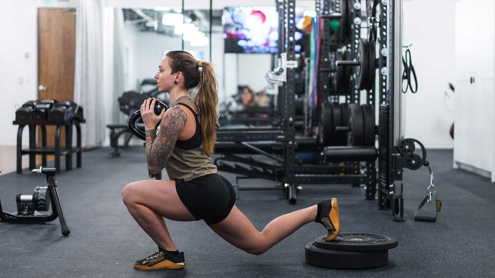 Bulgarian Split Squat là gì? Hướng dẫn chi tiết bài tập Bulgarian Split Squat 