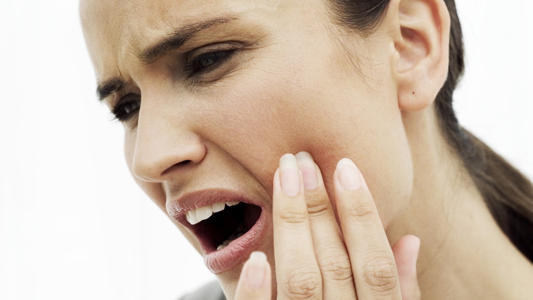 Có cách nào khác để điều trị nhức răng bằng bấm huyệt mà không dùng huyệt đại nghinh?
