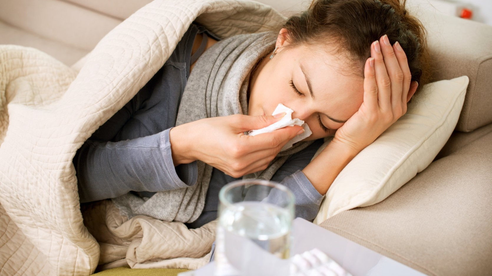 Làm thế nào để tăng tiết nước bọt trong miệng để giảm đắng miệng khi bị ốm?

