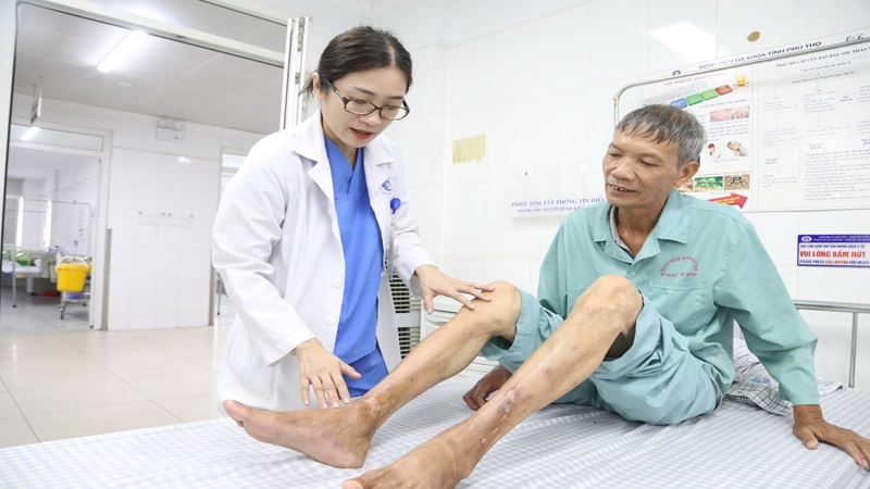 Da chân bị đốm nâu: Nguyên nhân, cách can thiệp và phòng ngừa 6