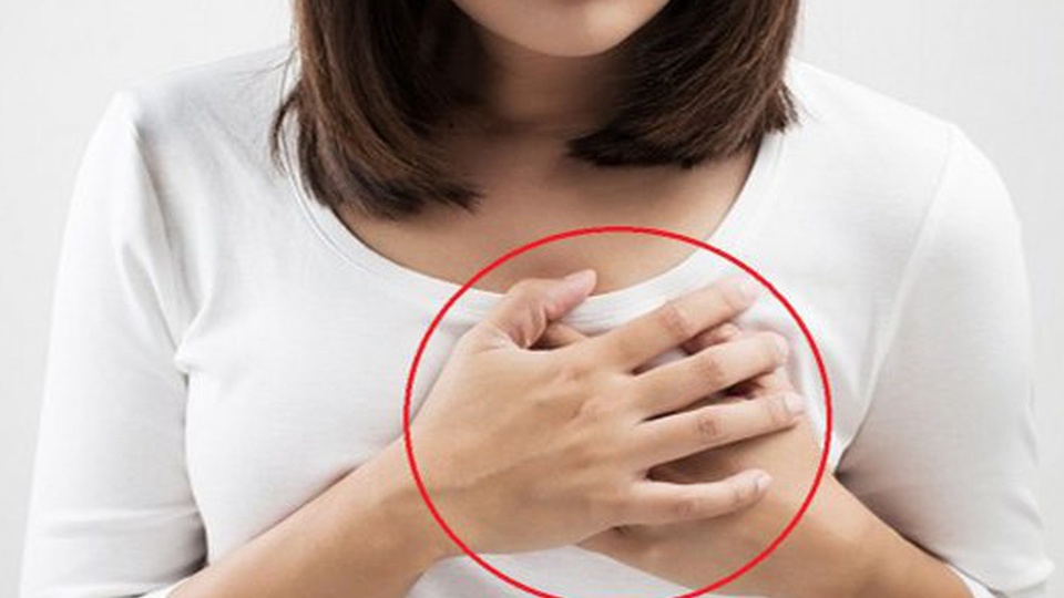 Nguyên nhân gây đau đầu núm vú ở phụ nữ có thể khác nhau không?
