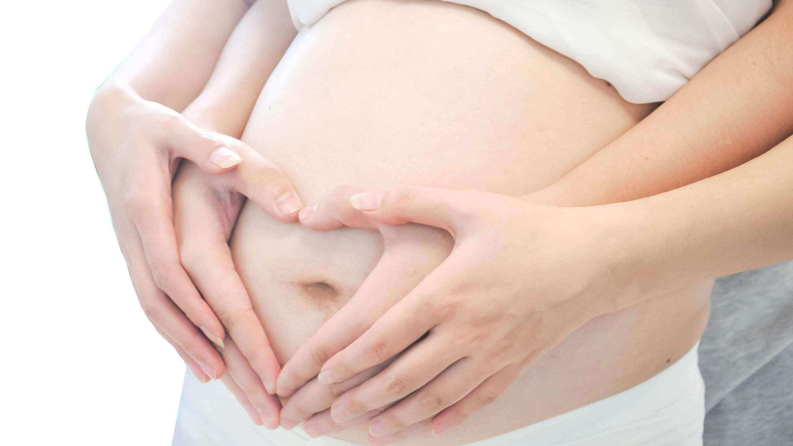Hình dáng bụng bầu có thể được sử dụng để đoán định giới tính thai nhi không?

