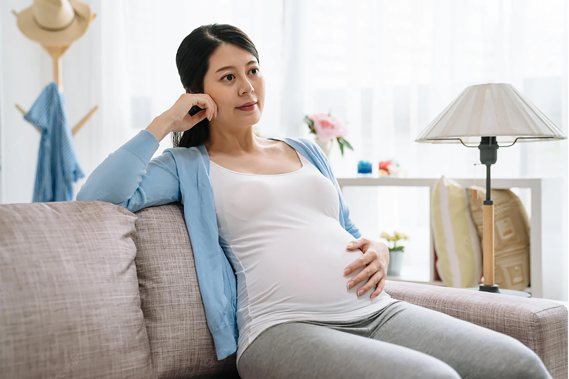 Dây rốn 2 mạch máu có ảnh hưởng gì đến thai nhi hay không?