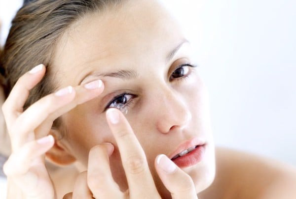 Hướng dẫn cách vệ sinh mắt tại nhà trong từng trường hợp 3