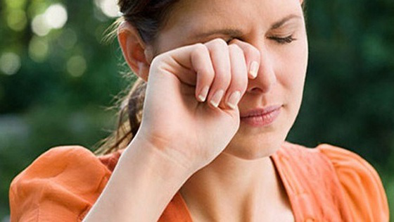 Hướng dẫn cách vệ sinh mắt tại nhà trong từng trường hợp 1