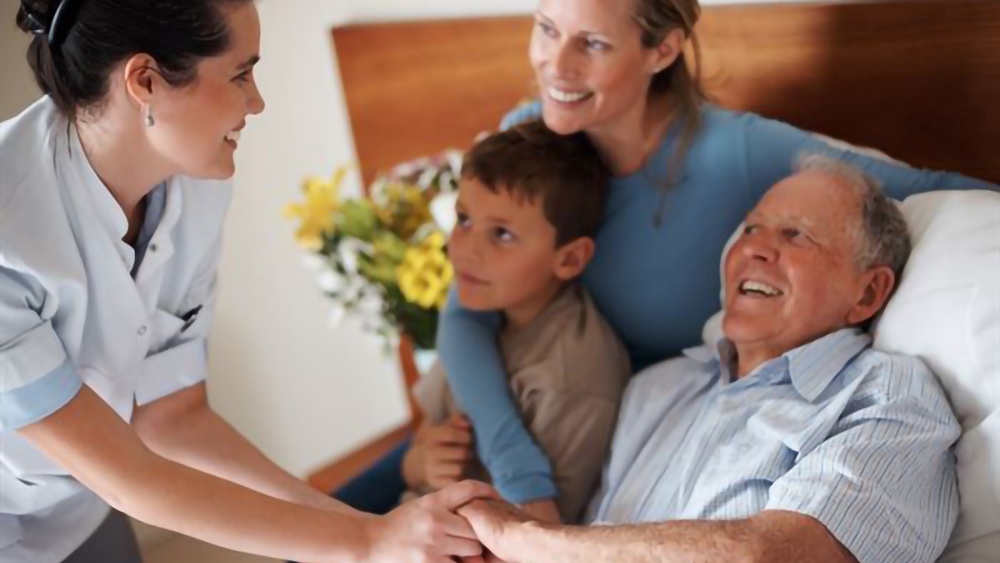 Chuyên gia tư vấn kế hoạch chăm sóc bệnh nhân COPD hiệu quả và an toàn tại nhà