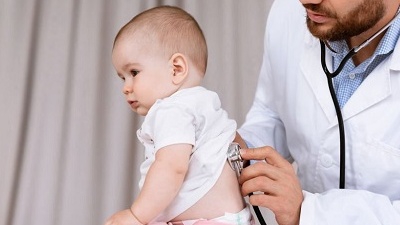Làm thế nào để chẩn đoán viêm phế quản ở trẻ em?

