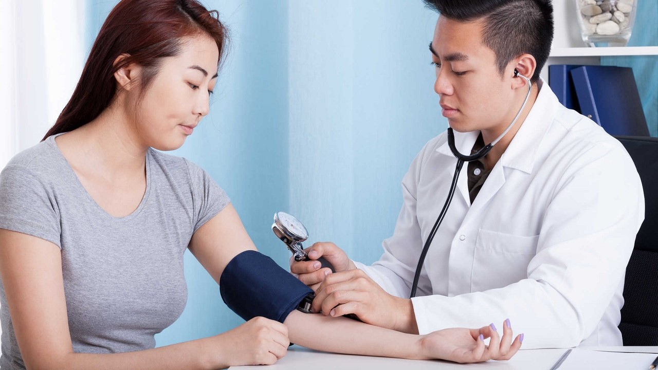 Nếu huyết áp của bạn là 90/60 mmHg thì điều gì xảy ra?
