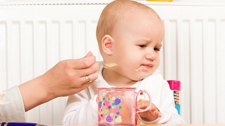 Khắc phục tình trạng trẻ 9 tháng biếng ăn cực đơn giản, hiệu quả
