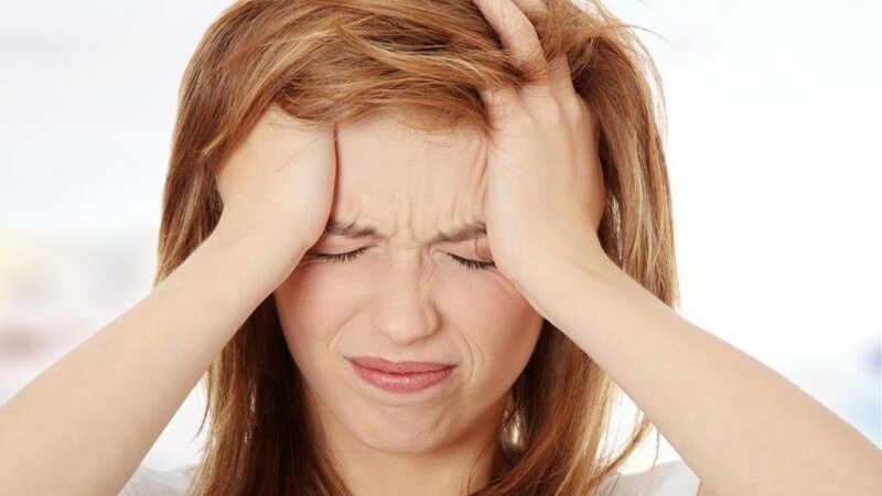 Liệu gội đầu có thể làm giảm căng thẳng và stress, từ đó giảm đau đầu không?
